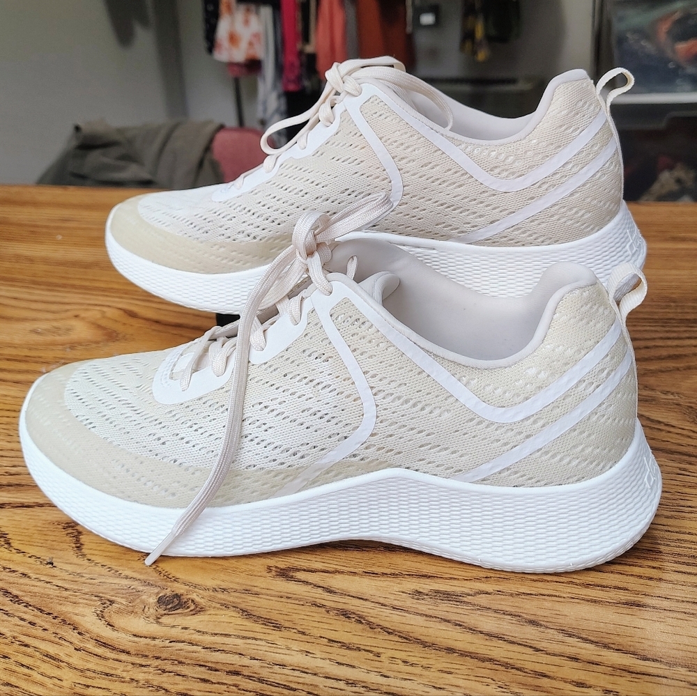 Dansko Women's Sky Mesh Comfort Energy Return Athletic Shoes Ivory sz 38. - Picture 16 of 16